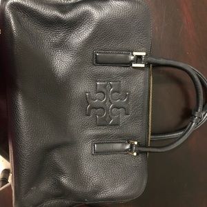 Tory Burch Thea 3 zip satchel!